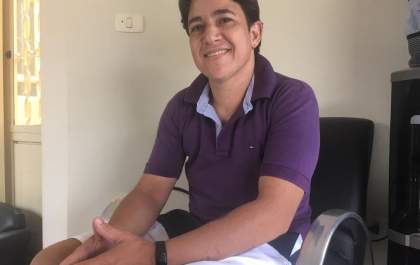 Juh Matos faz show para custear aparelho ortopédico