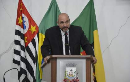 Munícipe protocola pedido de CP contra o prefeito Leandro Maffeis