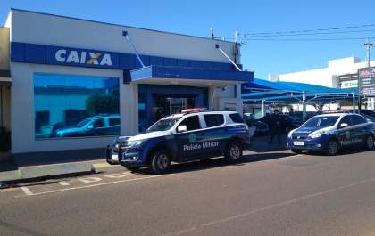PM prende casal que furtava envelopes com dinheiro em agência da Caixa Econômica Federal&nbsp;