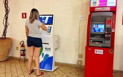 Pensando no bem-estar da população, Águas Andradina instala novo totem de autoatendimento no Oeste Plaza Shopping