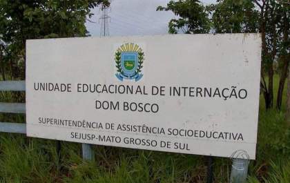 Adolescente estupra colega dentro da Unei em MS