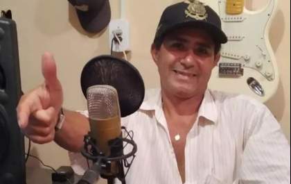 Morre fundador do grupo musical Essência Regional, após colidir com duas caminhonetes e uma carreta