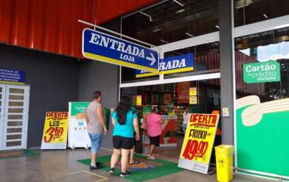 Supermercados e farmácias não terão restrição de horário na 'Fase Emergencial'