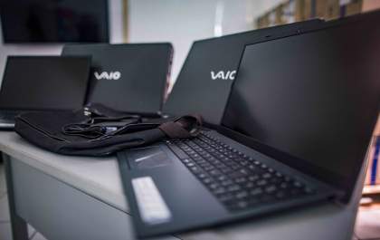 Professores da rede municipal de Araçatuba recebem computadores