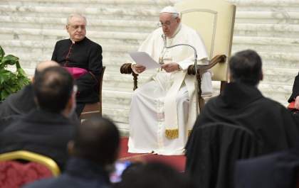 Igreja Católica não pode abençoar uniões homossexuais, afirma Vaticano
