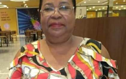 Silêncio e lágrimas no enterro de dona Lúcia Aparecida da Silva