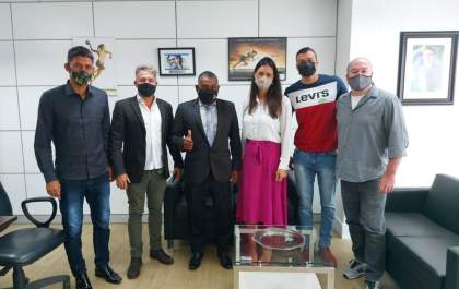 Vereador Careca da Natação viaja a Brasília em busca de verbas para a Cultura, Esporte e Lazer