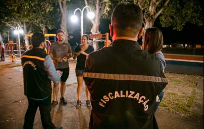 Patrulha Covid orienta quem faz exercícios e distribui máscaras