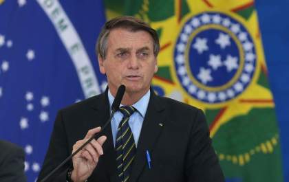 Governo publica decreto que cria comitê nacional de combate à pandemia