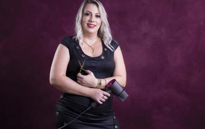 Fábrica de Loiras, transforma mulheres e agora profissionais