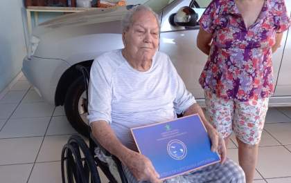 Ex-combatente da 2ª Guerra Mundial completa 100 anos e recebe homenagem da 3ª Bateria de Artilharia Antiaérea