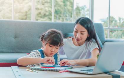 Aplicativo gratuito traz atividades que complementam ensino da alfabetização