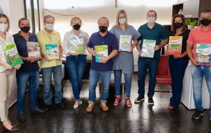 Rede municipal vai distribuir kit escolar com material didático do Sesi