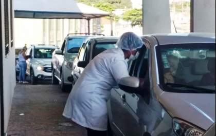 Cidades da região iniciam vacinação em idosos de 64 anos contra covid-19