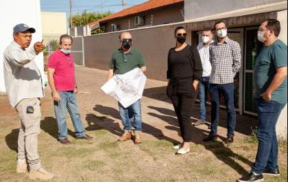 Mário Celso faz vistoria técnica na área do Hospital Municipal de Andradina