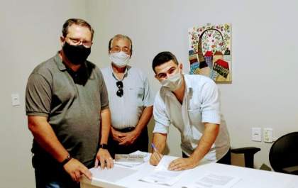Asilo de Guararapes recebe verba para comprar carro
