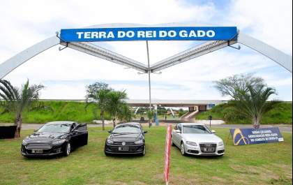 Prefeitura define data para leilão de carros de luxo