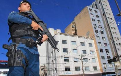 Governo fortalece segurança pública com promoção de 248 policiais e bombeiros
