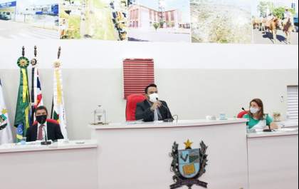 Câmara reabre sessões ao público, mas com capacidade reduzida