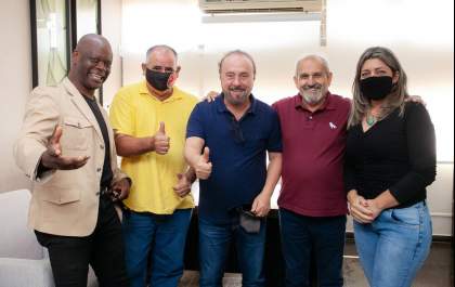 Prefeitura conhece projeto que transforma lixo em adubo orgânico em 45 minutos