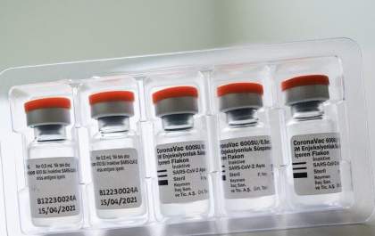 Butantan entrega últimas doses e interrompe produção da CoronaVac