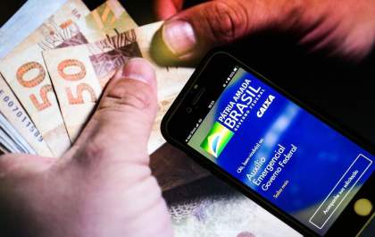 Trabalhadores nascidos em dezembro podem sacar auxílio emergencial