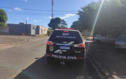 Jovem é detido por suspeita de “stalking”, resistência e desacato, em Ribas do Rio Pardo
