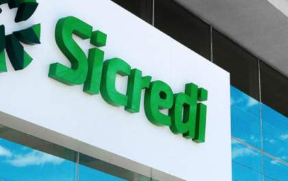 Sicredi abre vagas de emprego em agências da região