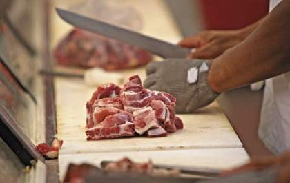 China suspende compra de carne do Brasil, entenda como ficará o preço no mercado