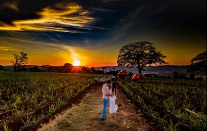 O amor é retratado pelas lentes de 40 fotógrafos e fotógrafas na exposição “retratos” do Riopreto Shopping