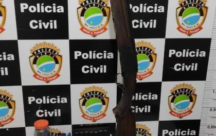 Polícia Civil prende homem com espingarda calibre 12 em Brasilândia