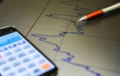 Atividade econômica cresce 0,44% em abril, diz Banco Central