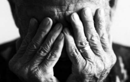 Isolamento social aumenta número de denúncias de violência contra pessoas idosas