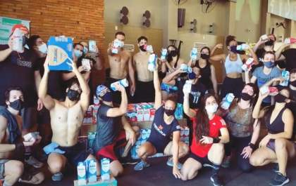 Campanha arrecada 445 litros de leite para Lar dos Idosos