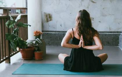 Dia Mundial da Yoga: atividade terapêutica melhora qualidade de vida