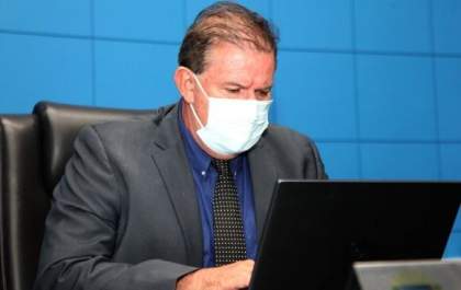 Eduardo Rocha pede que trabalhadores de Bares e Restaurantes entrem em grupo prioritário