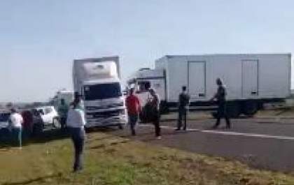 Empresária furou bloqueios e entrou em campo de futebol antes de ser detida