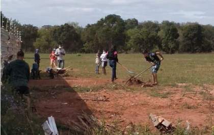 Ocupação na São João: Famílias marcham e reivindicam moradia