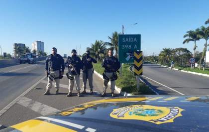 Tensão marca reintegração de posse de terreno da Petrobras no Rio