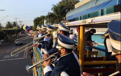Banda Marcial de Mirandópolis realizou apresentação itinerante no aniversário de Mirandópolis