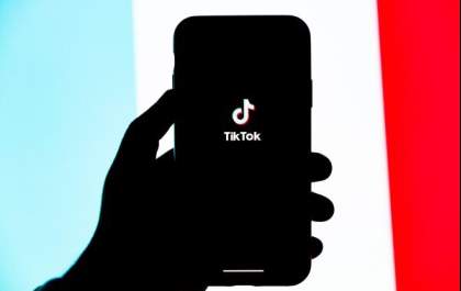 TikTok ganha espaço com o usuário brasileiro e se aproxima das outras redes sociais mais populares