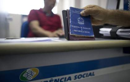 Quem ainda tem direito de se aposentar com as regras antigas?
