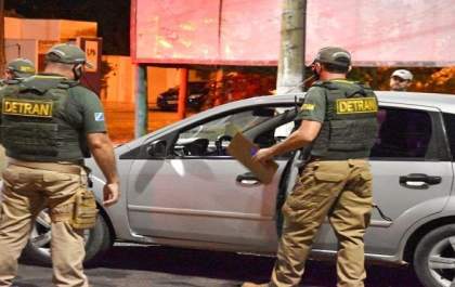 Em seis meses, operações de trânsito flagraram quase dois mil motoristas embriagados na Capital
