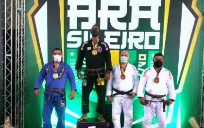 Atletas de Araçatuba conquistam 2º e 3º lugar em Brasileiro de Jiu-Jitsu