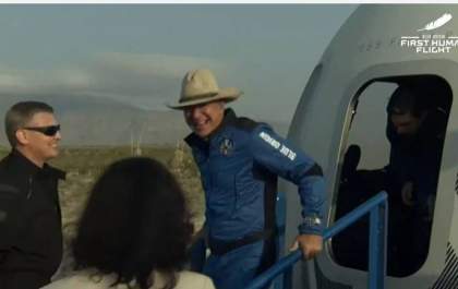 Homem mais rico do mundo, Jeff Bezos faz viagem espacial em 10 minutos&nbsp;