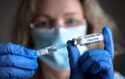 Vacinas contra a covid-19: o que é mito e o que é verdade?