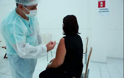 Araçatuba inicia vacinação de pessoas com 28 anos ou mais&nbsp;