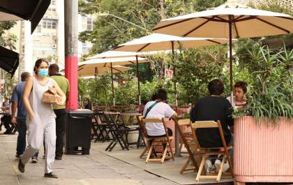 SP libera eventos sociais e feiras corporativas dia 17 de agosto