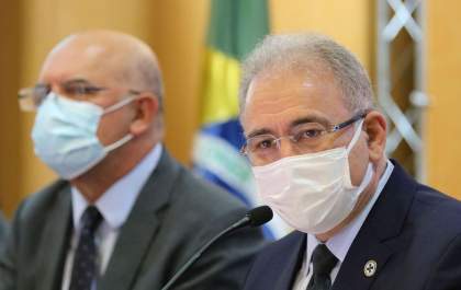 Governo federal propõe vacinar bolsistas da Capes