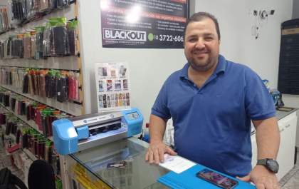 Blackout Celulares investe nas películas de hidrogel